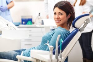female patient getting cosmetic dentistry services